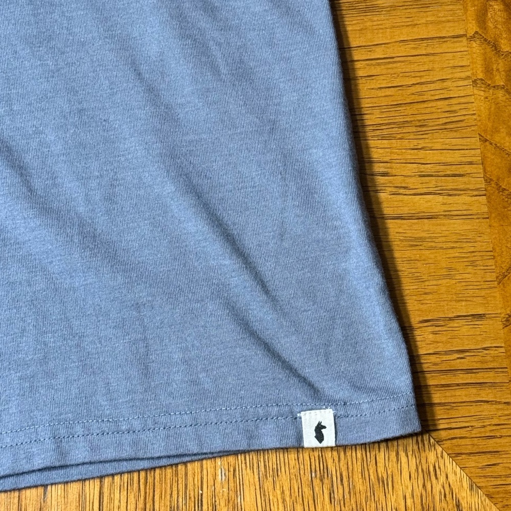 RARE COTOPAXI TSHIRT - Picture 4 of 6